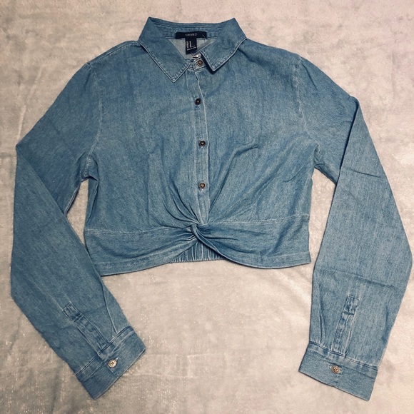 Light Blue Button-Up Twist Front Crop shirt - Picture 3 of 4